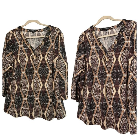 Zac & Rachel Ladies V Neck Blouse With Necklace Embellishment Size 1X Plus Size - Picture 1 of 7
